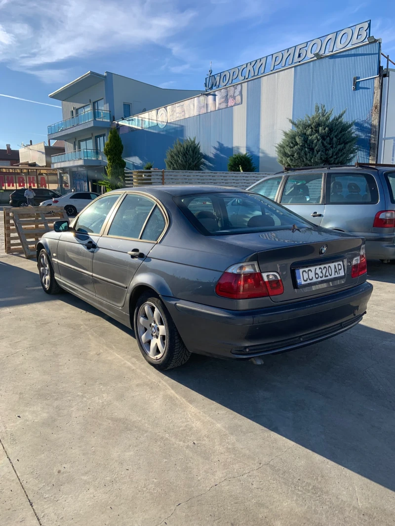 BMW 320, снимка 5 - Автомобили и джипове - 52650117
