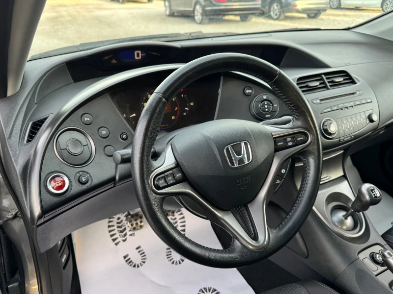 Honda Civic I-VTEC/166.796км/НОВА, снимка 8 - Автомобили и джипове - 52722158