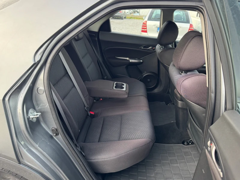 Honda Civic I-VTEC/166.796км/НОВА, снимка 13 - Автомобили и джипове - 52722158
