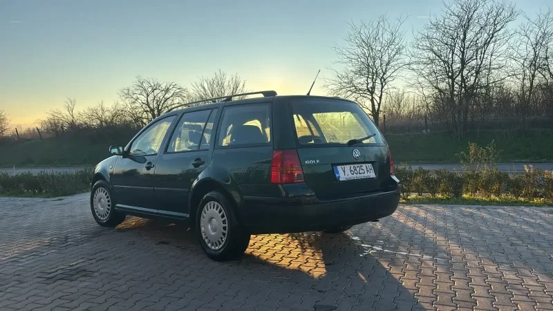 VW Golf 4, снимка 3 - Автомобили и джипове - 52916359