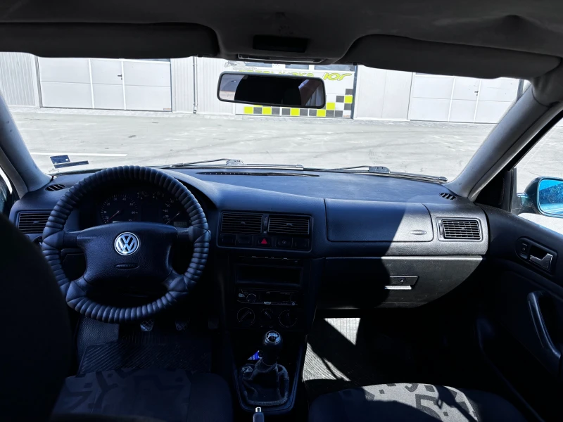 VW Golf 4, снимка 8 - Автомобили и джипове - 52916359
