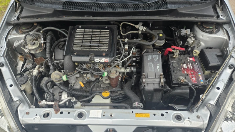 Toyota Yaris, снимка 12 - Автомобили и джипове - 53393354