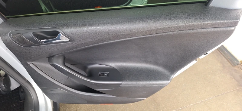 VW Passat 2.0 ТДИ 8КЛ., снимка 13 - Автомобили и джипове - 53401551