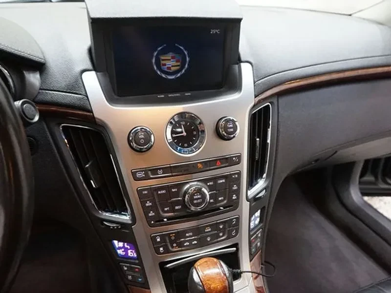 Cadillac Cts 3.6 AWD, снимка 14 - Автомобили и джипове - 54462367
