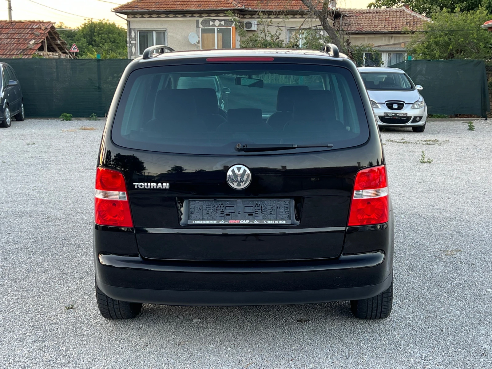 VW Touran 1.6 - изображение 8