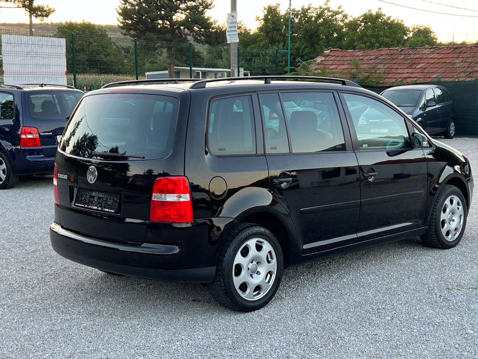 VW Touran 1.6 - изображение 4