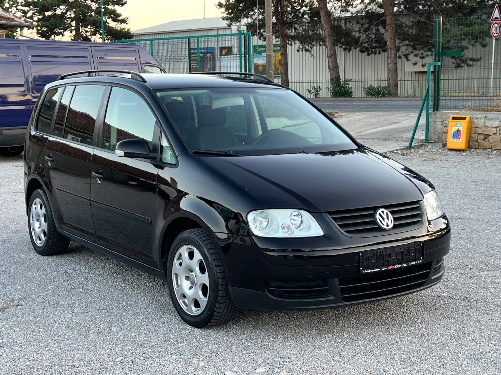 VW Touran 1.6 - изображение 2