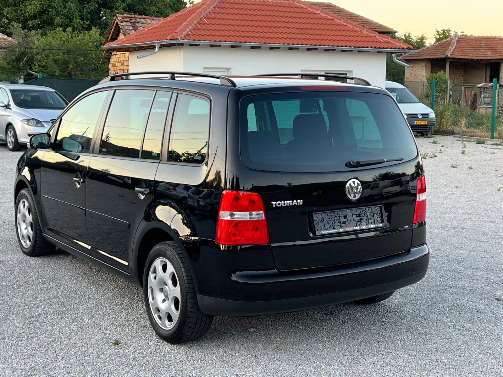 VW Touran 1.6 - изображение 5