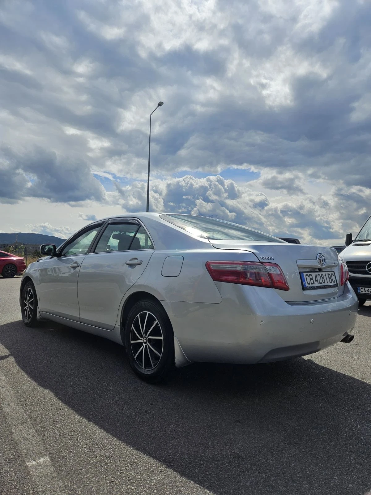 Toyota Camry 2.4-VVT-i-167 к.с - изображение 3