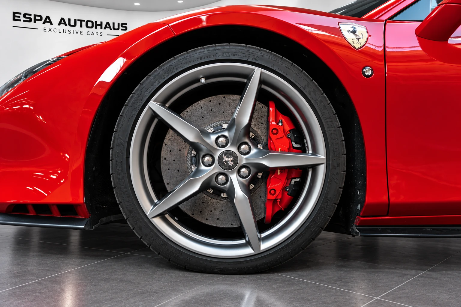 Ferrari F8 ������� Tributo F8 �������� DCT LIFT  | Mobile.bg � ����������� 12
