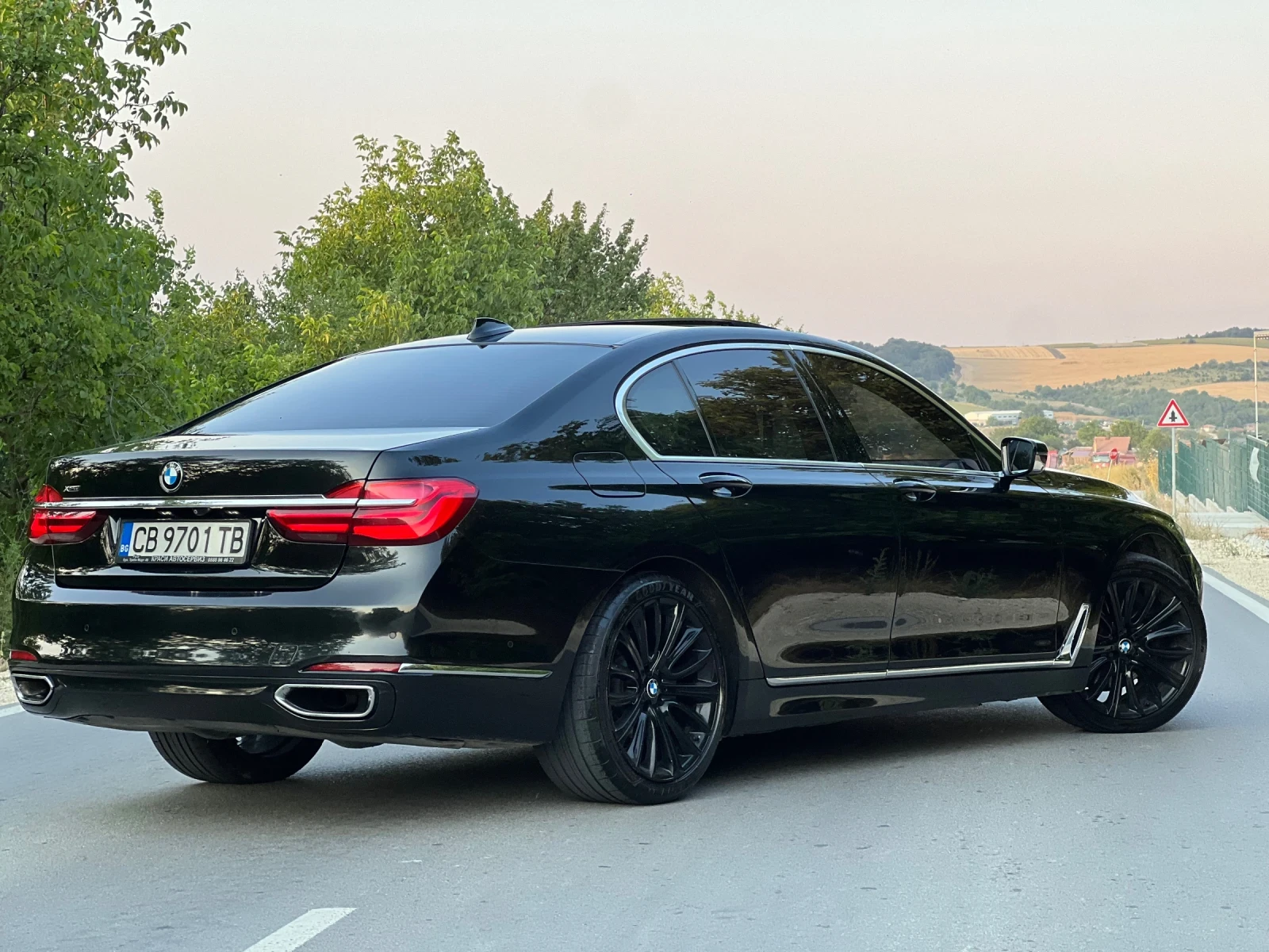 BMW 730 3.0D laser Carbon - изображение 4