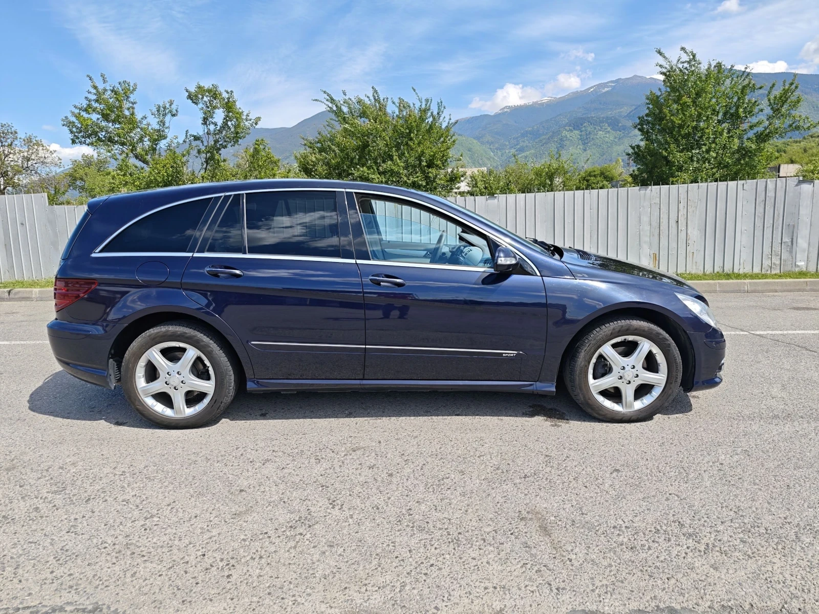 Mercedes-Benz R 320 6+ 1, AMG пакет - изображение 3