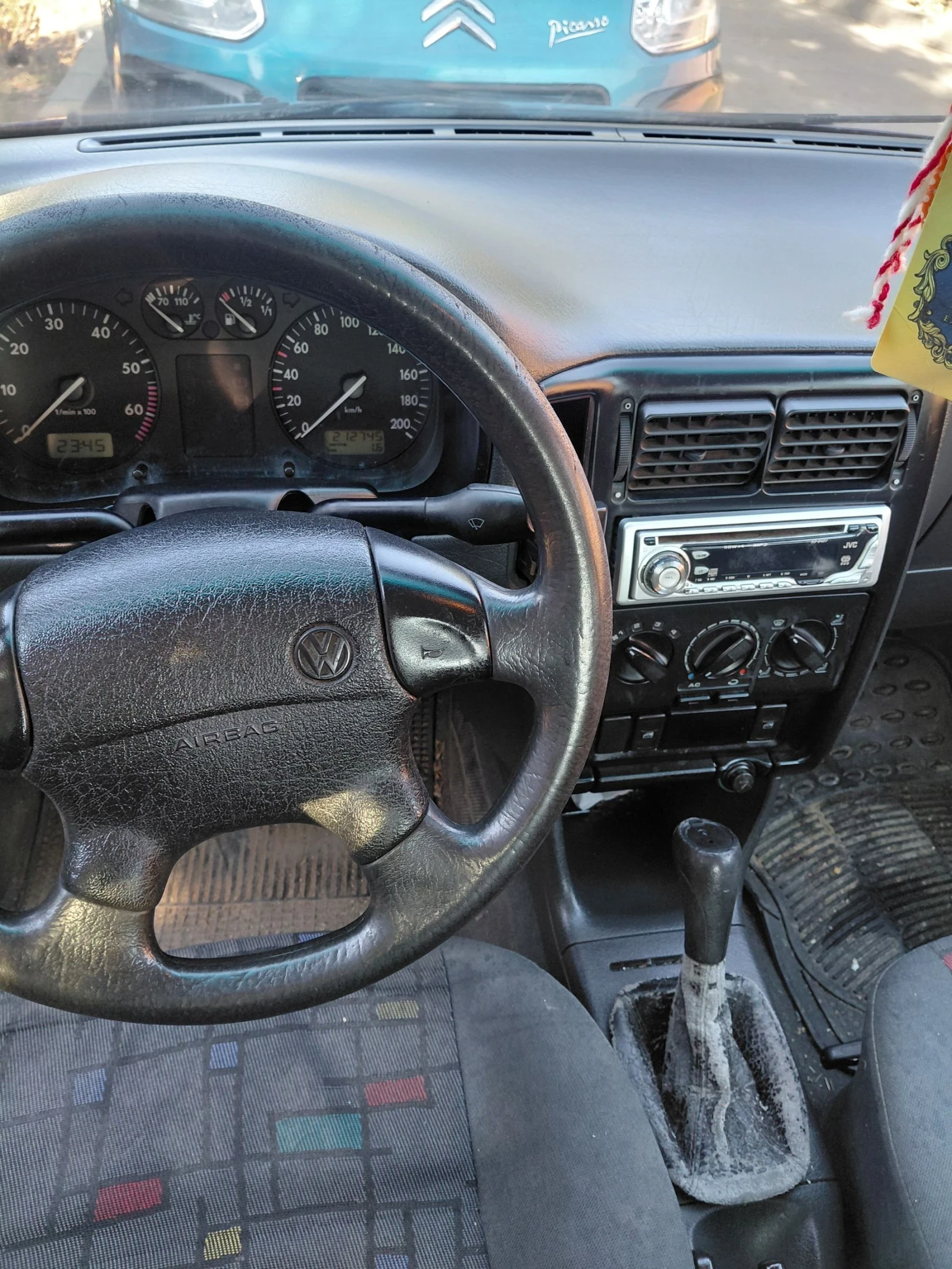 VW Polo  - изображение 8