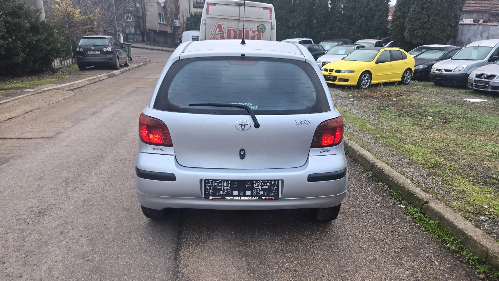 Toyota Yaris  - изображение 5