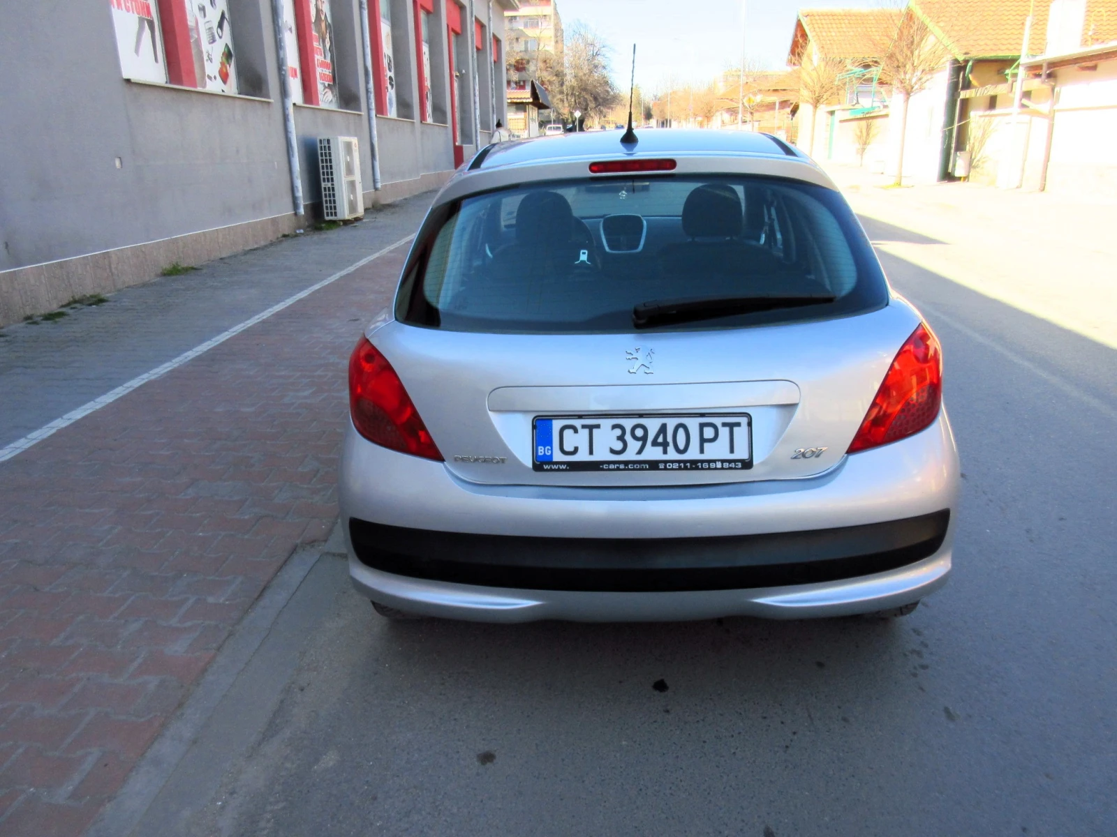 Peugeot 207 1.4i Facelift, снимка 5 - Автомобили и джипове - 53784951