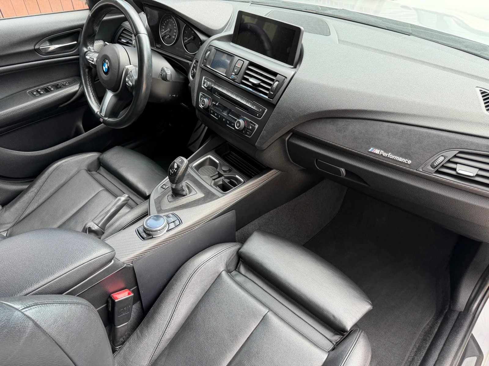 BMW 135 M135i / MPerformance / Xdrive / Swiss, снимка 15 - Автомобили и джипове - 53978529