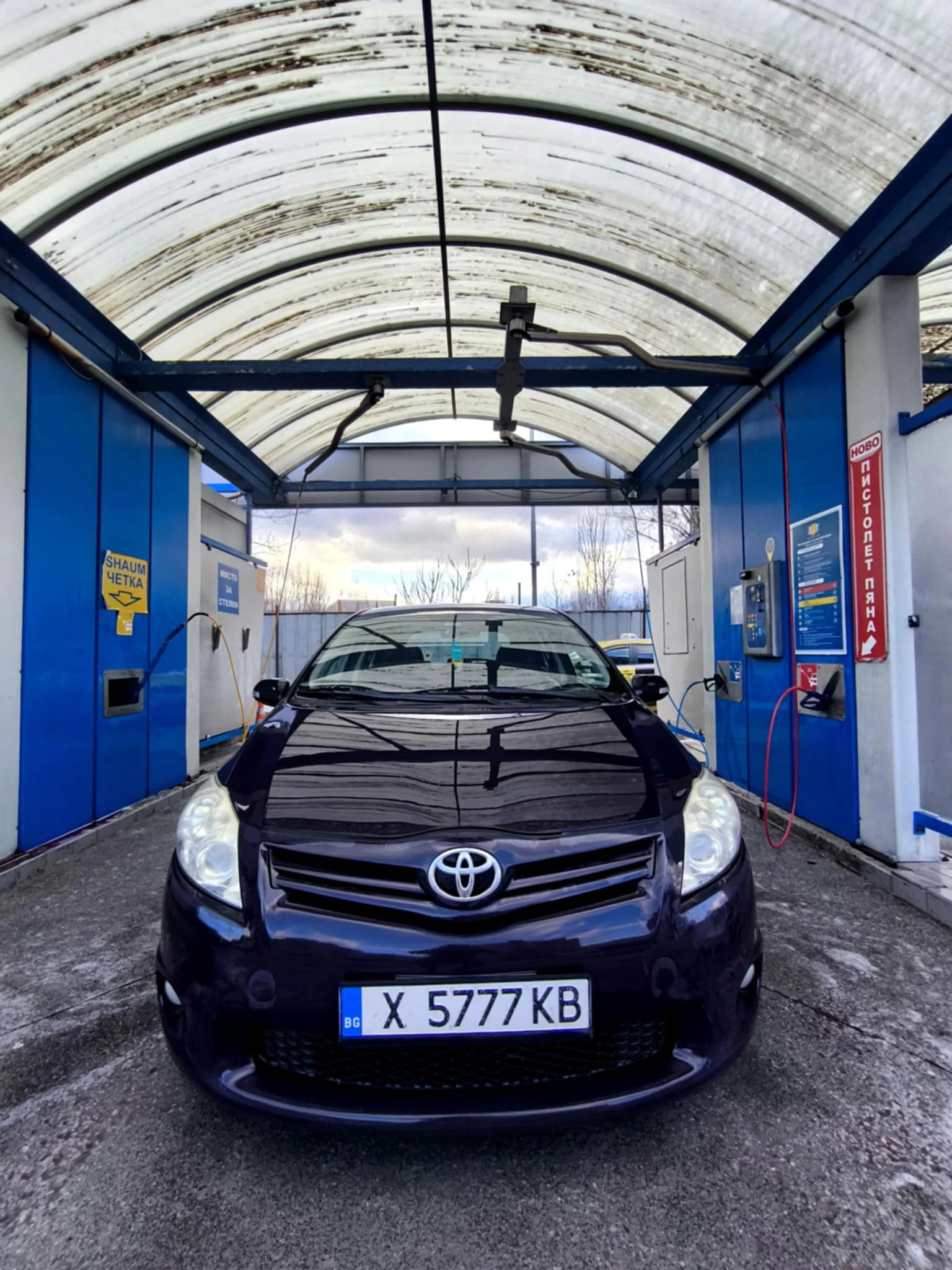 Toyota Auris D4D, снимка 3 - Автомобили и джипове - 54169344