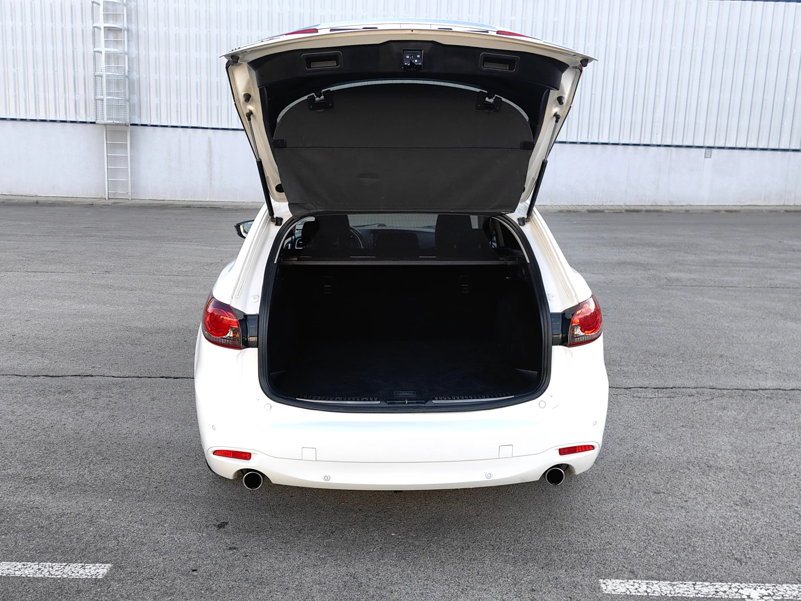 Mazda 6 2.2 D SkyActiv, снимка 6 - Автомобили и джипове - 54358057