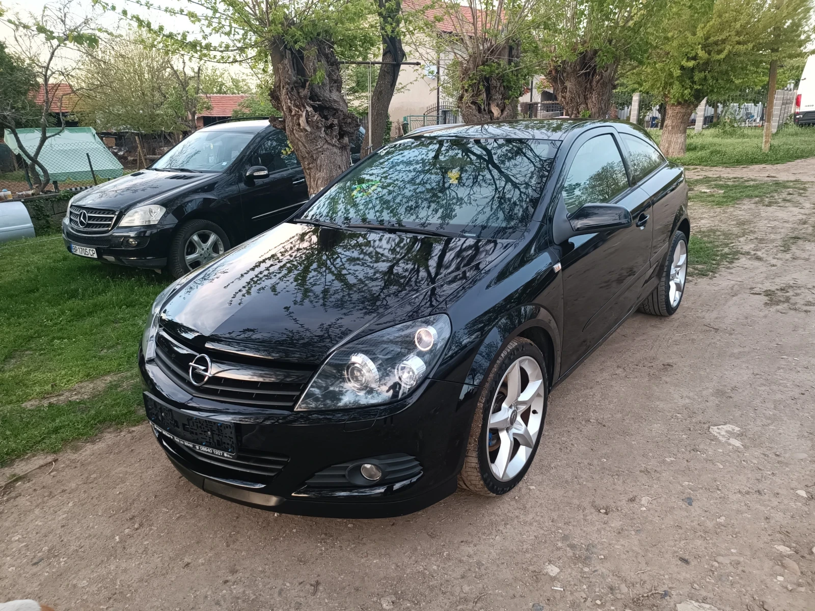 Opel Astra 2.0 т GTS, снимка 10 - Автомобили и джипове - 54359478