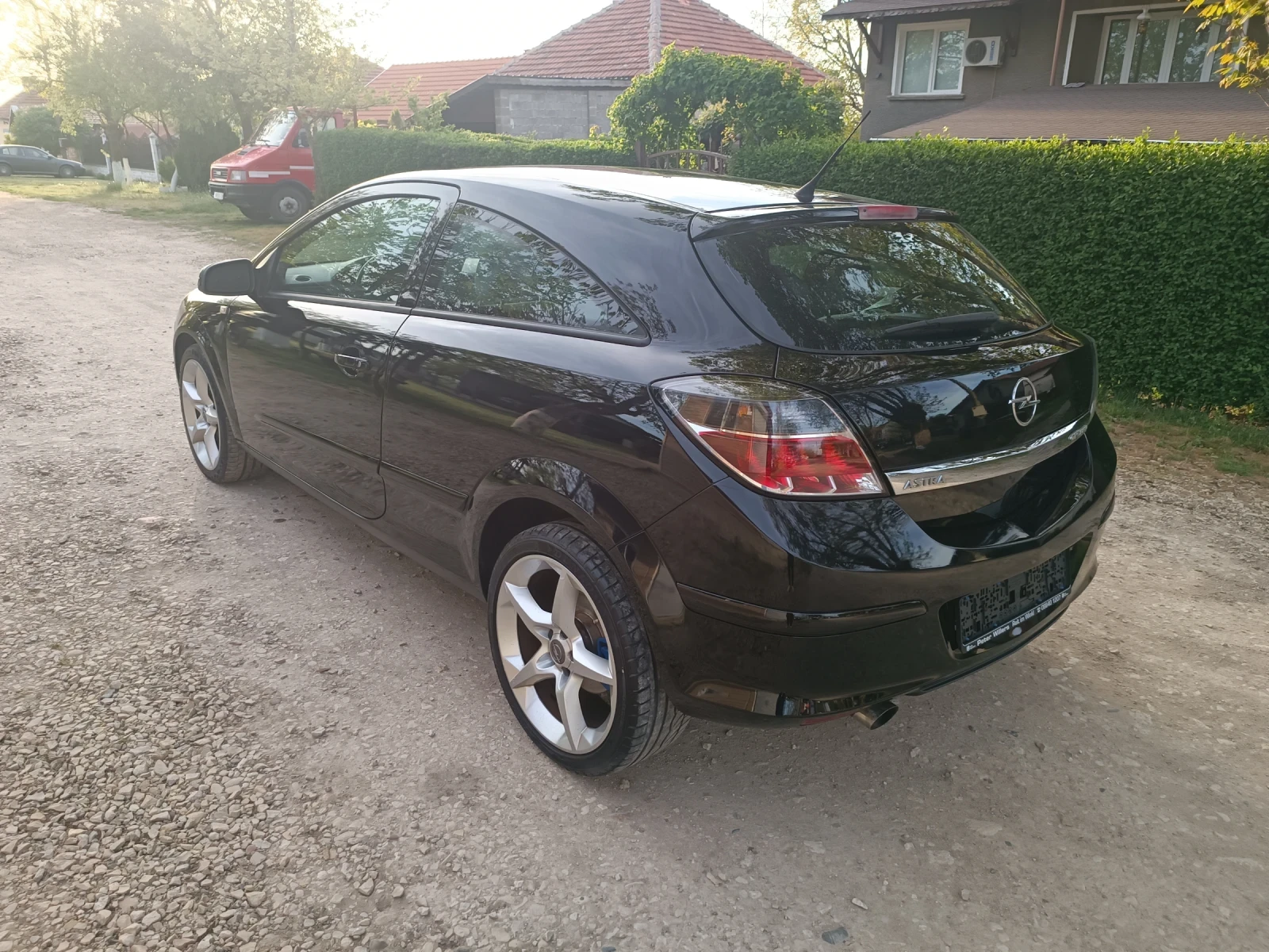 Opel Astra 2.0 т GTS, снимка 14 - Автомобили и джипове - 54359478