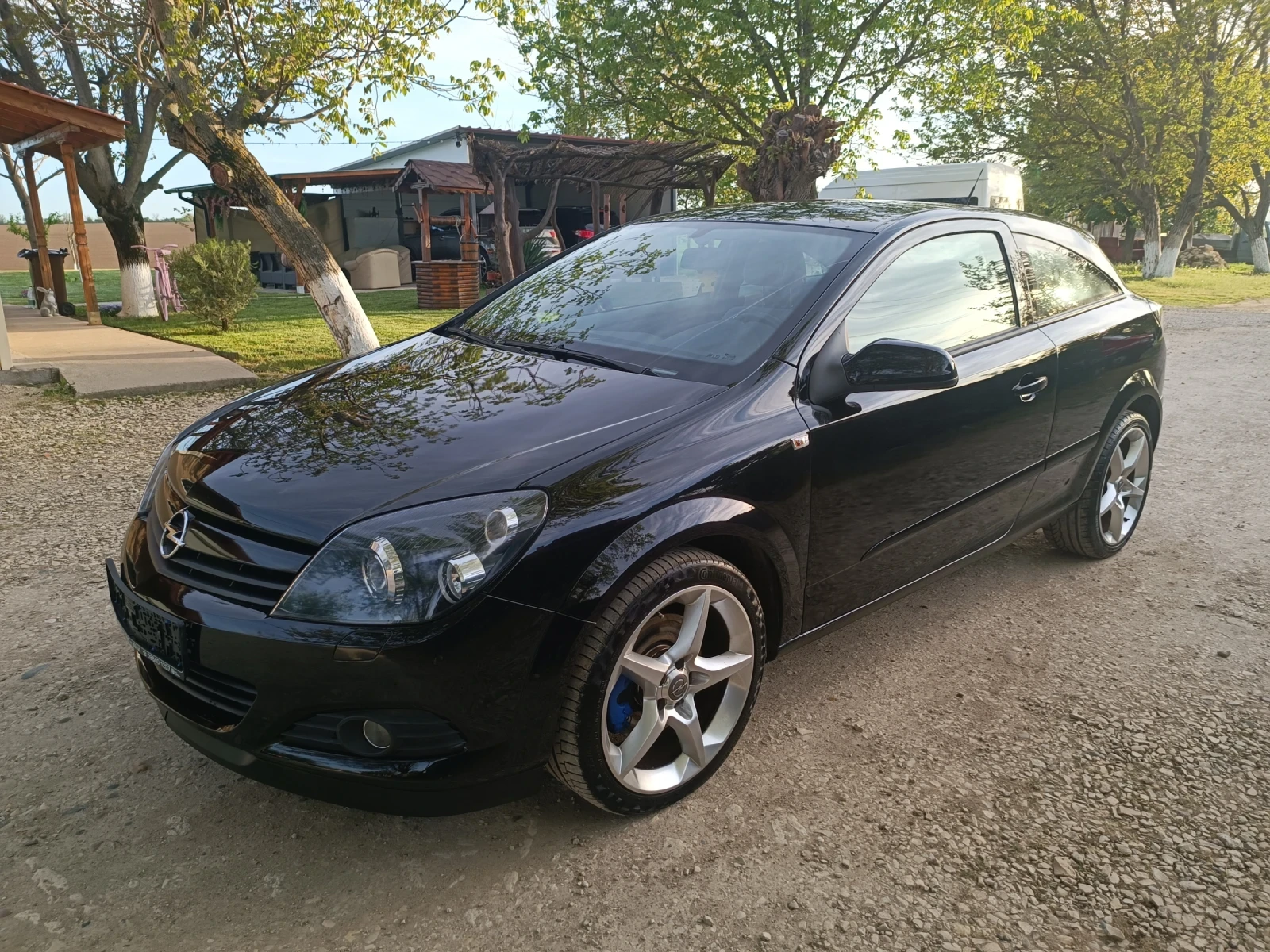 Opel Astra 2.0 т GTS, снимка 12 - Автомобили и джипове - 54359478