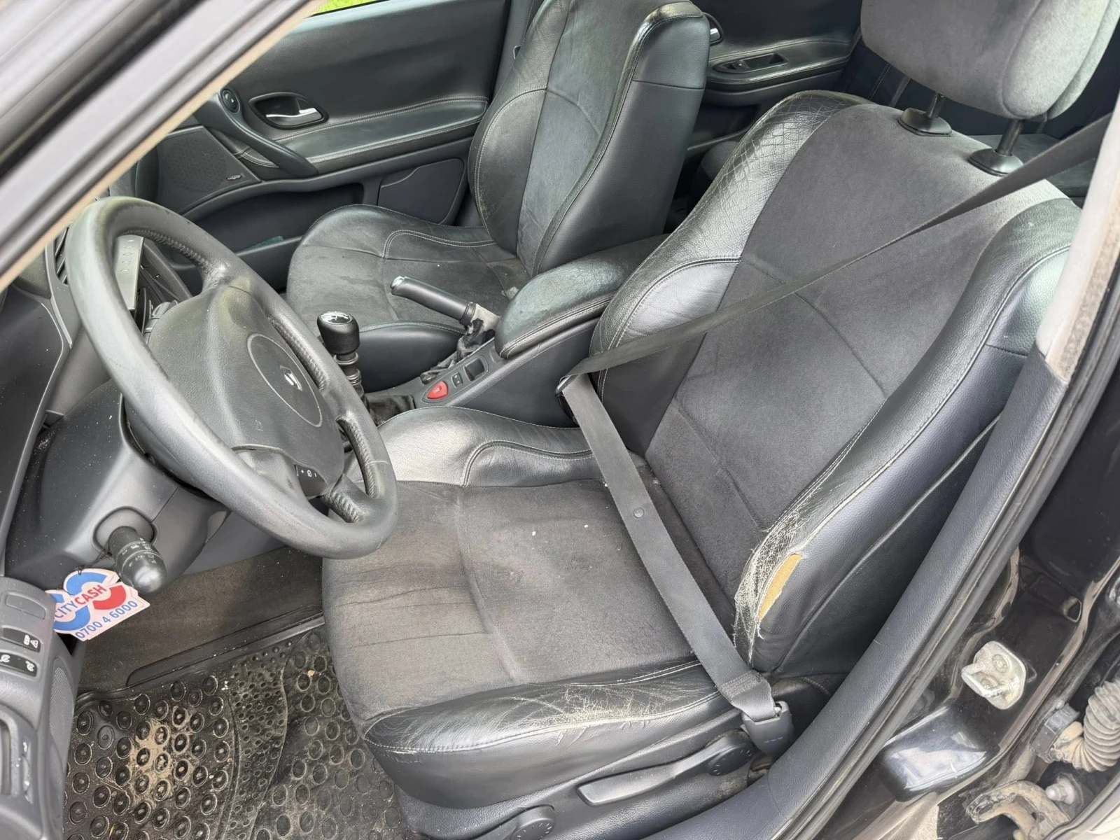 Renault Laguna 1.9D 120HP, снимка 12 - Автомобили и джипове - 54615982