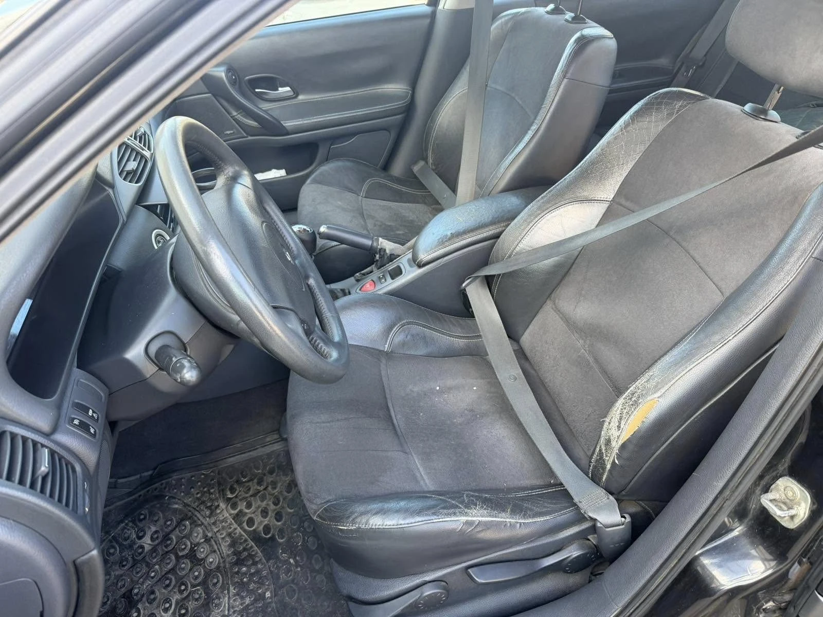 Renault Laguna 1.9D 120HP, снимка 11 - Автомобили и джипове - 54615982