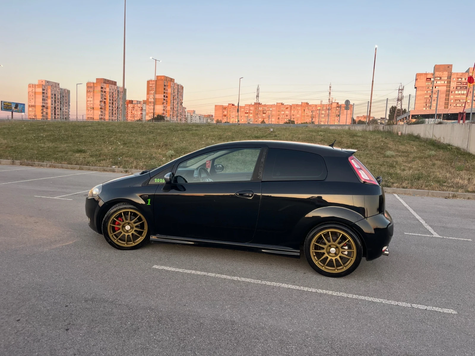 Fiat Punto 1, 9 300+ + + к.с, снимка 7 - Автомобили и джипове - 55534830