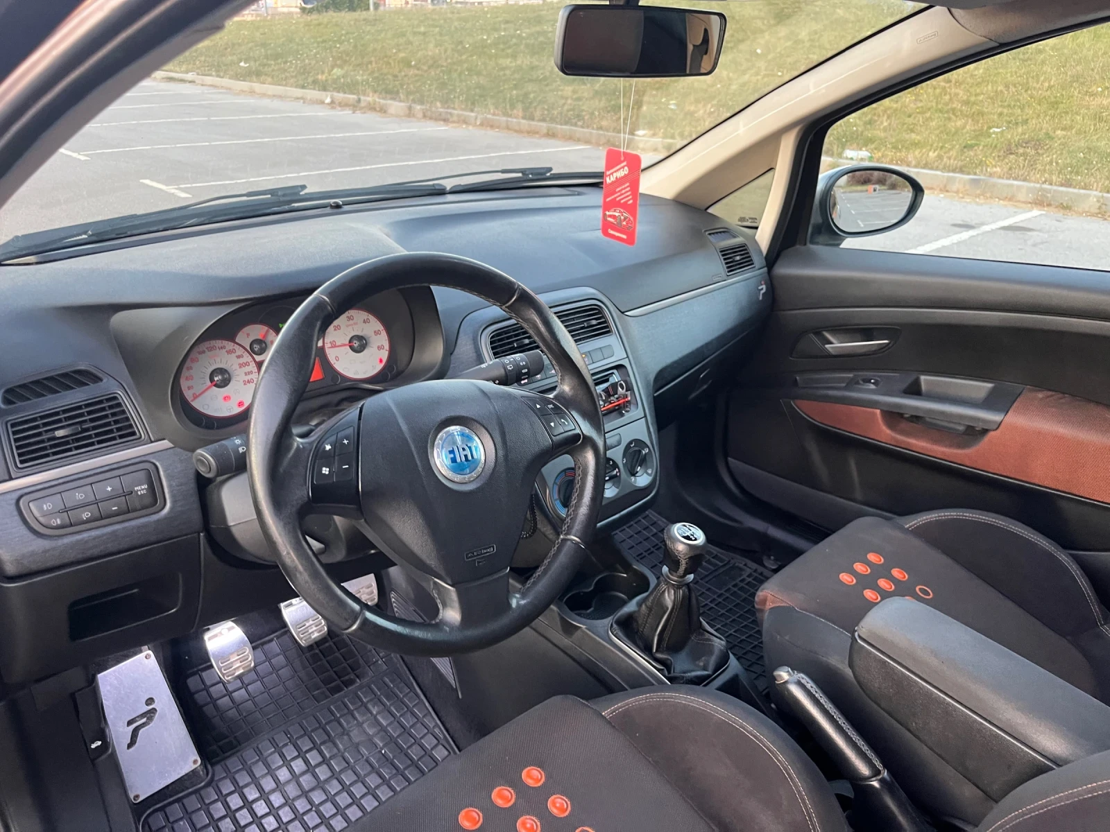 Fiat Punto 1, 9 300+ + + к.с, снимка 8 - Автомобили и джипове - 55534830