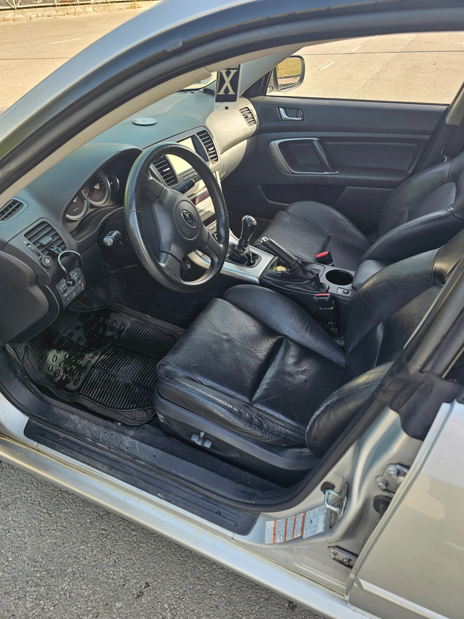 Subaru Legacy 2.5i LPG, снимка 8 - Автомобили и джипове - 55862928