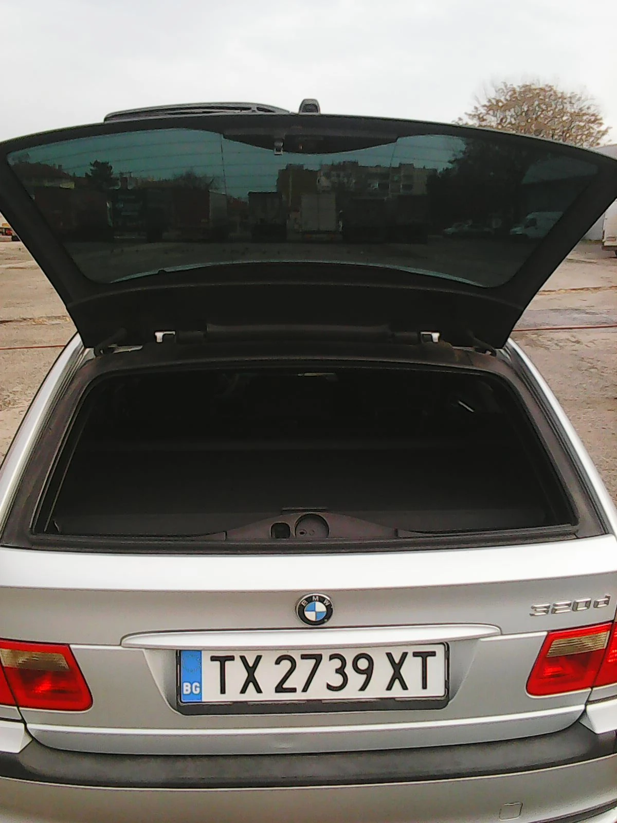 BMW 320, снимка 6 - Автомобили и джипове - 55904219