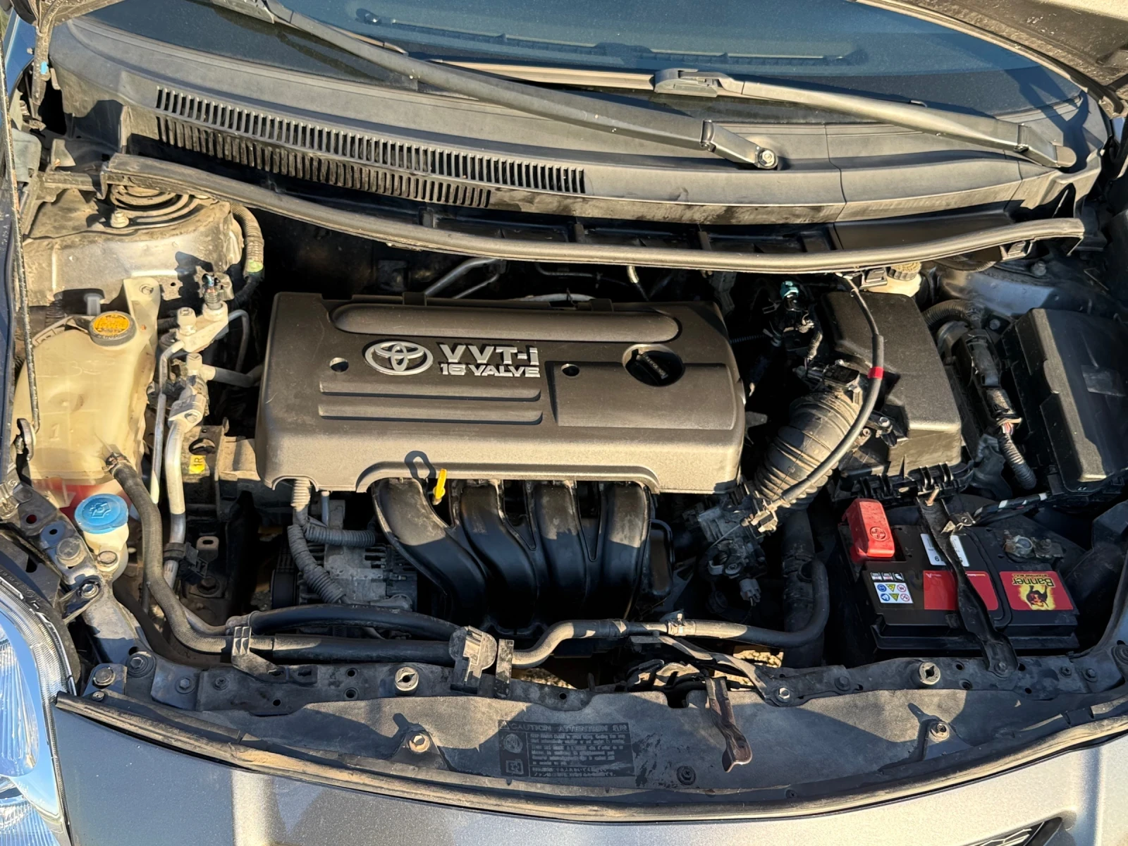 Toyota Auris 1.4 VTT-i, снимка 6 - Автомобили и джипове - 56370353