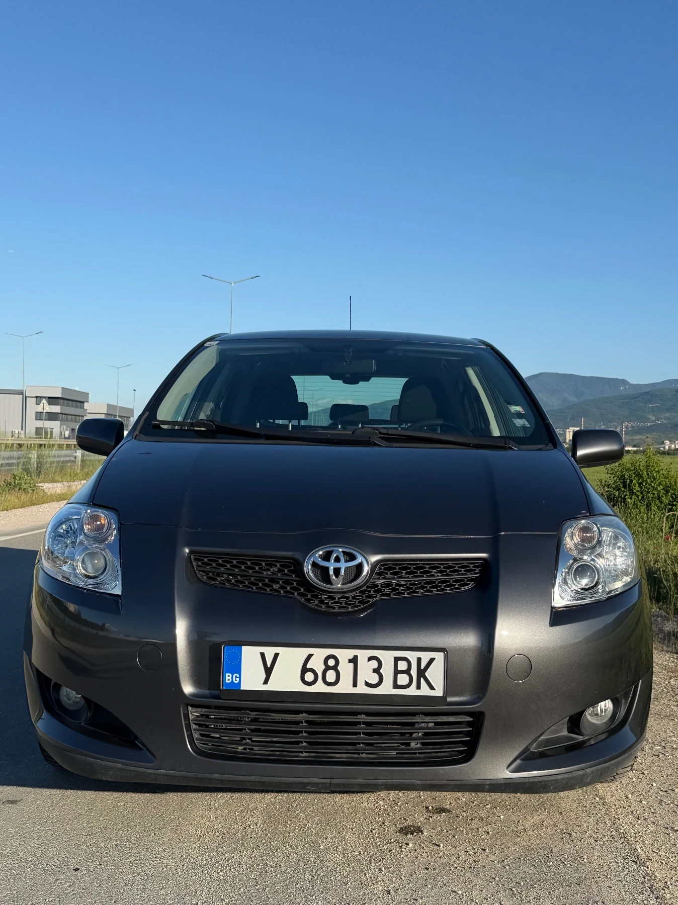 Toyota Auris 1.4 VTT-i, снимка 2 - Автомобили и джипове - 56370353