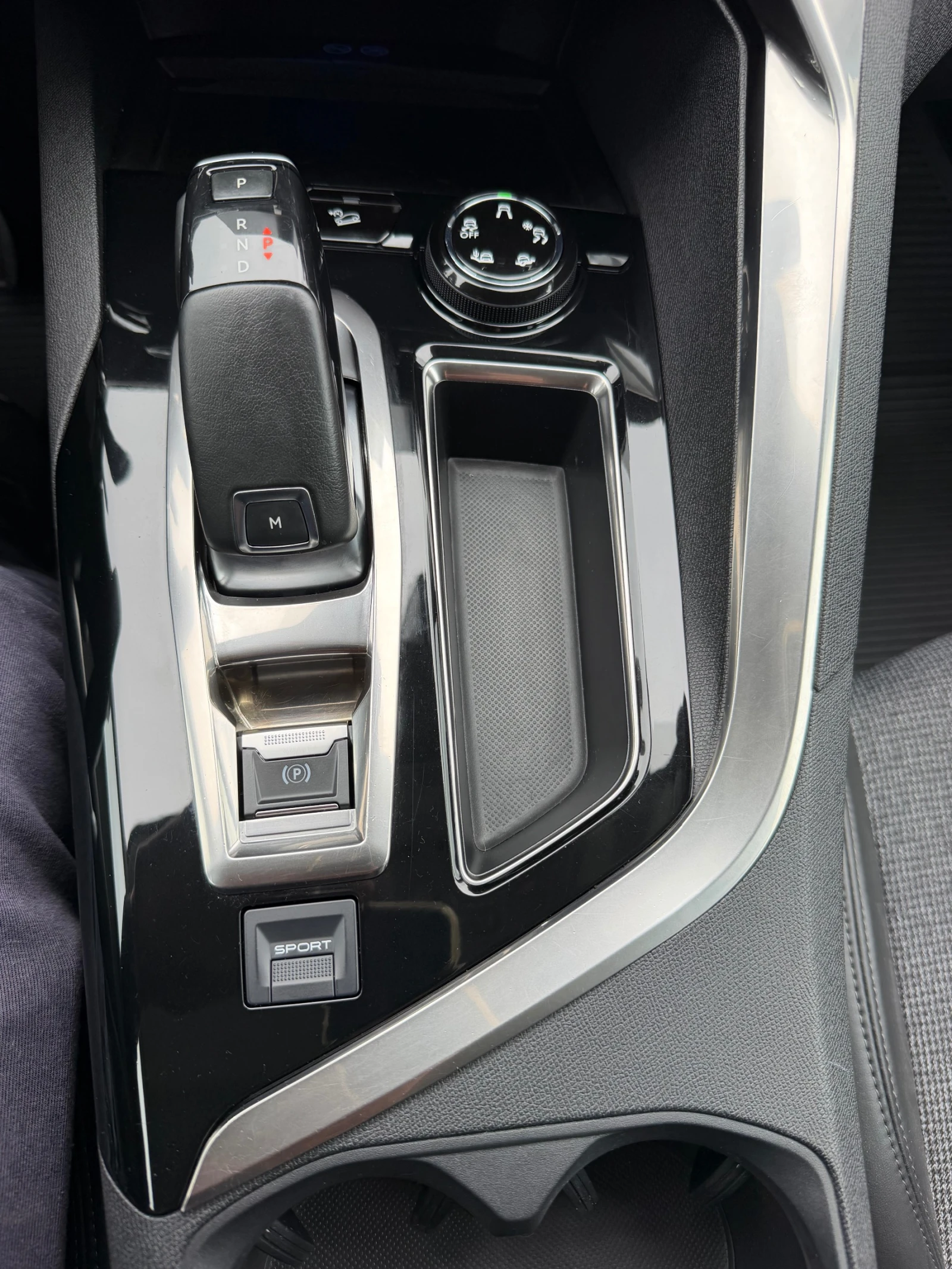 Peugeot 3008 1.5HDI* LED* NAVI* AVTOMAT* CARPLEY* EVRO6 | Mobile.bg � ����������� 15