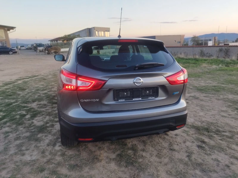 Nissan Qashqai 1.5 Diesel , снимка 5 - Автомобили и джипове - 47513307