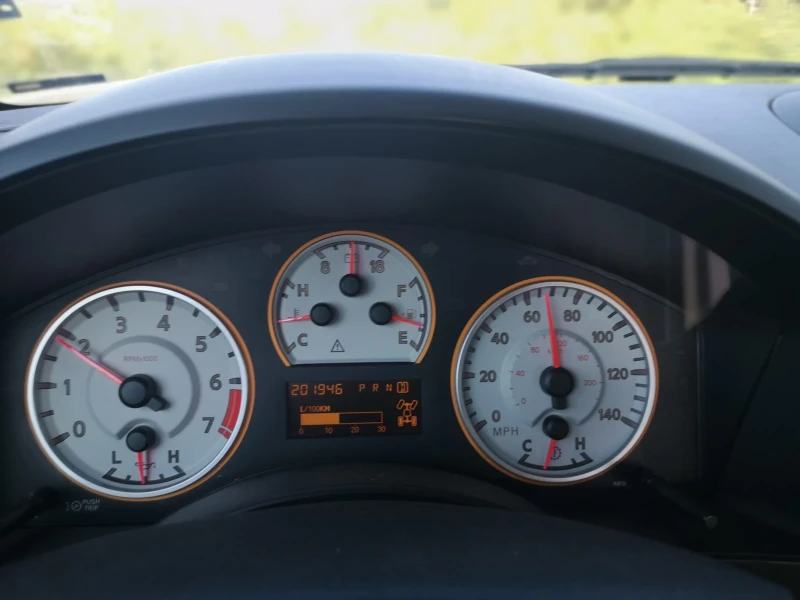 Nissan Titan crew cab 5.6 V8 Pro-4x LPG, снимка 10 - Автомобили и джипове - 51639675