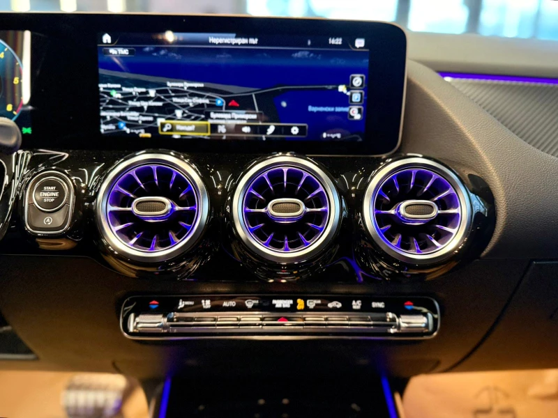 Mercedes-Benz GLA 200 d 4Matic* AMG* Лизинг* Camera* Alcantara, снимка 13 - Автомобили и джипове - 52564265