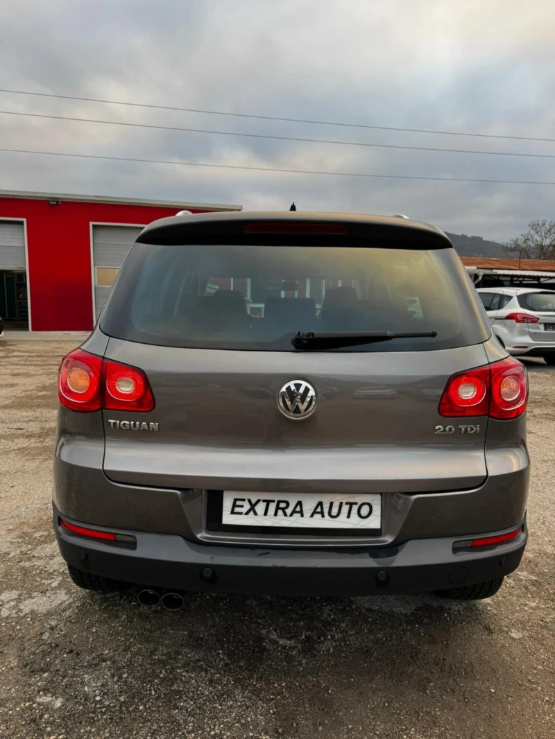 VW Tiguan 2.0 TDI, 4Х4 , снимка 3 - Автомобили и джипове - 52786919