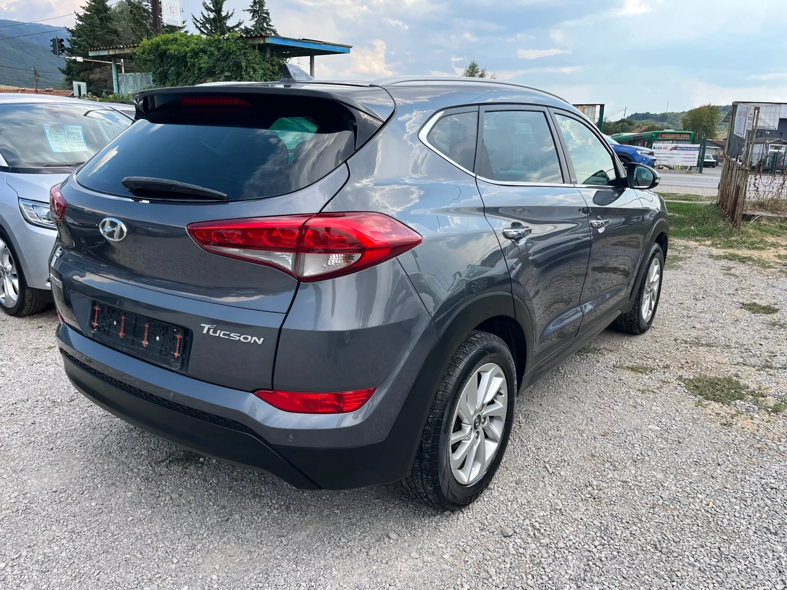 Hyundai Tucson 1.7crdi Xpossible 134h.km - изображение 4