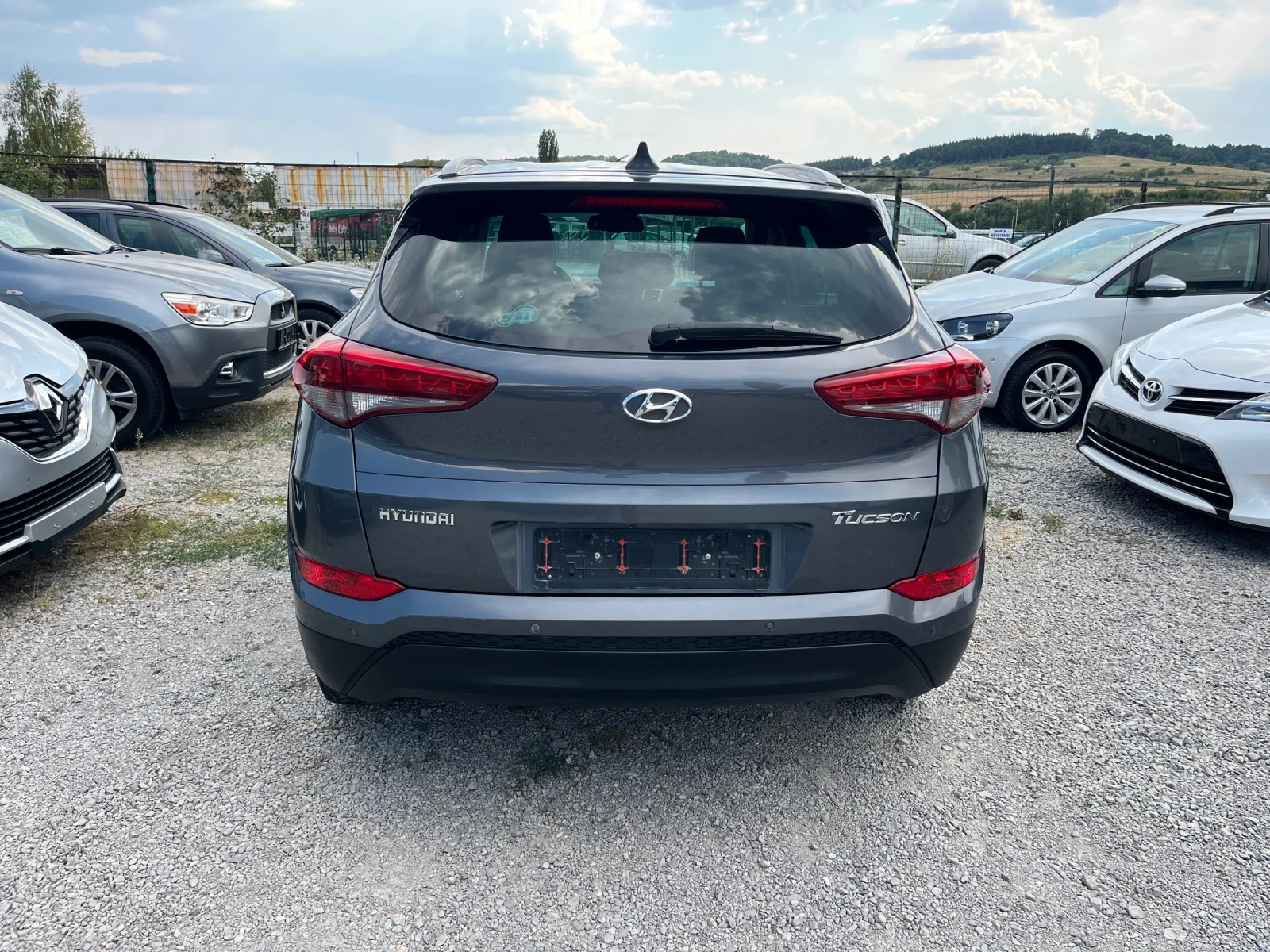 Hyundai Tucson 1.7crdi Xpossible 134h.km - изображение 5