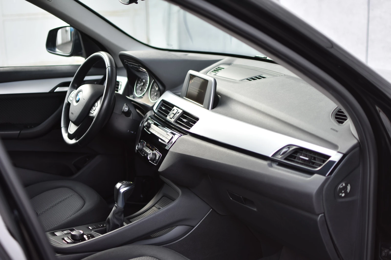 BMW X1 X1 18 D 150 KC | Mobile.bg   11