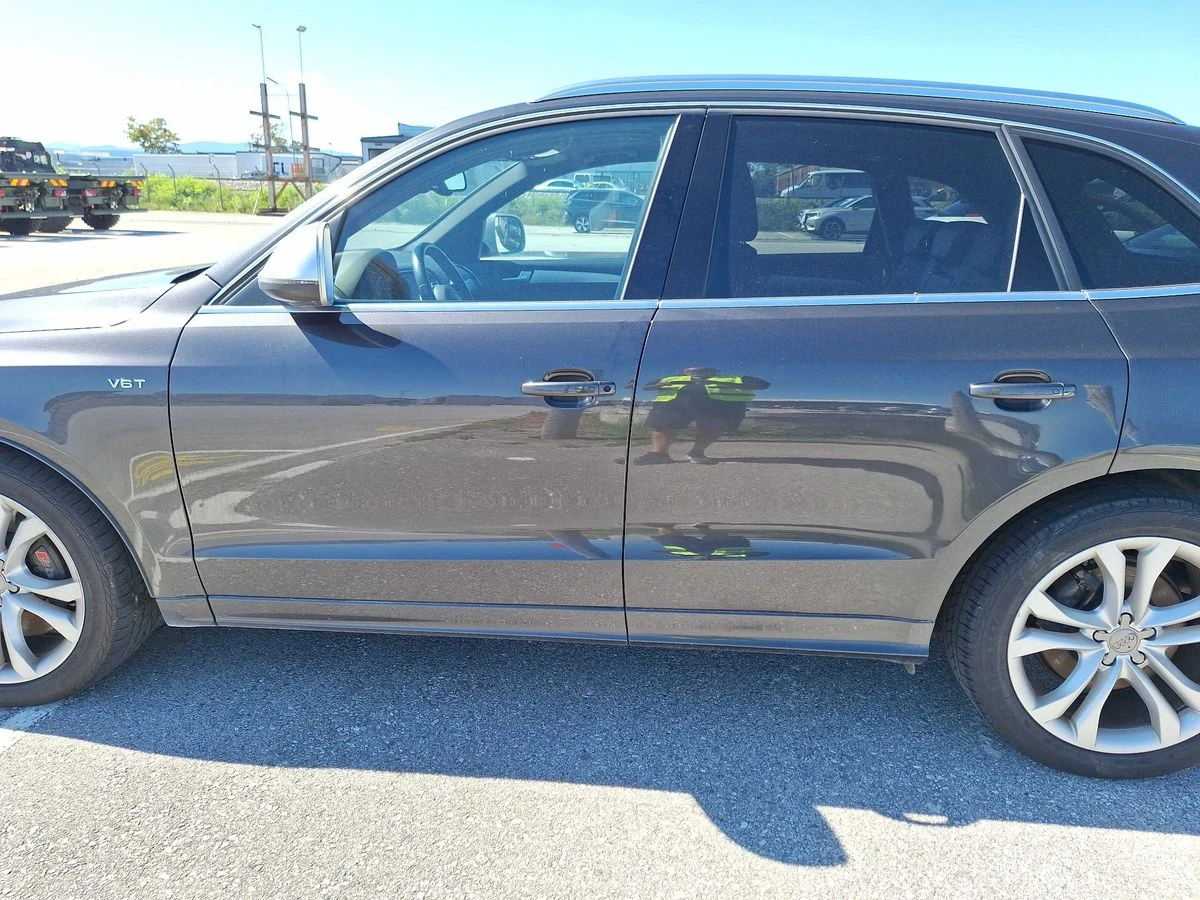 Audi SQ5 * 3.0 V6 TDI quattro* АВТОФИНАНСИРАНЕ*  - изображение 9