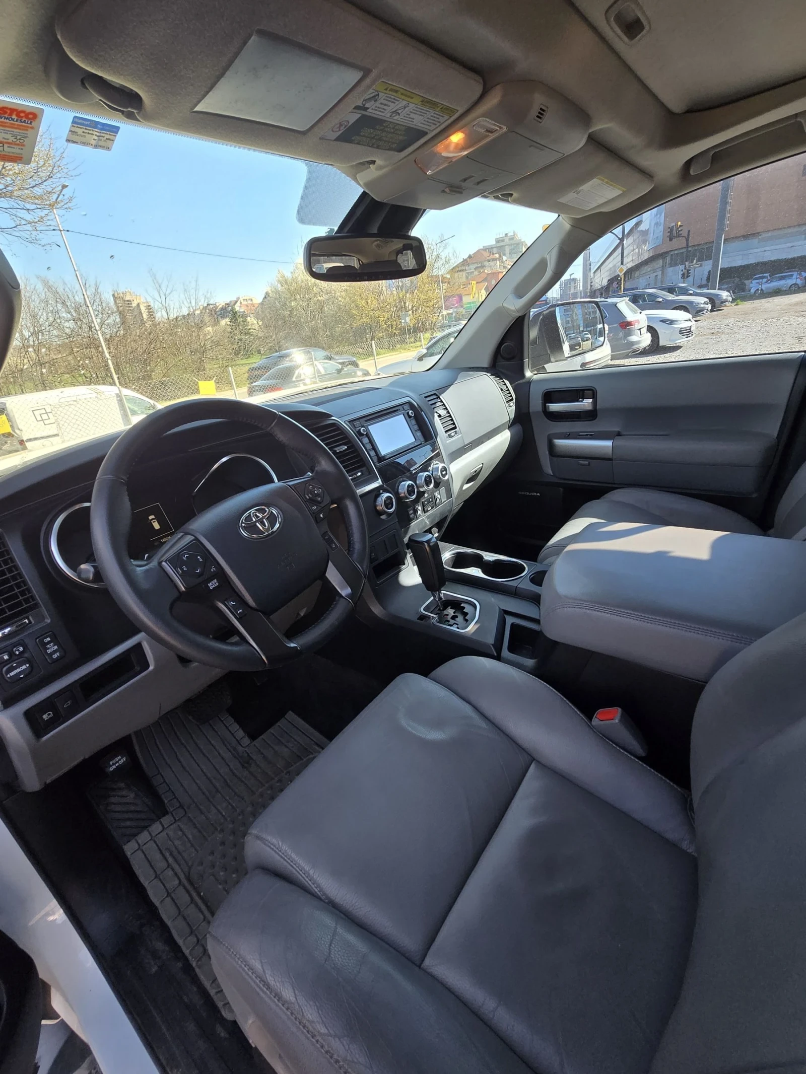 Toyota Sequoia 5.7 FACELIFT, снимка 7 - Автомобили и джипове - 54139045