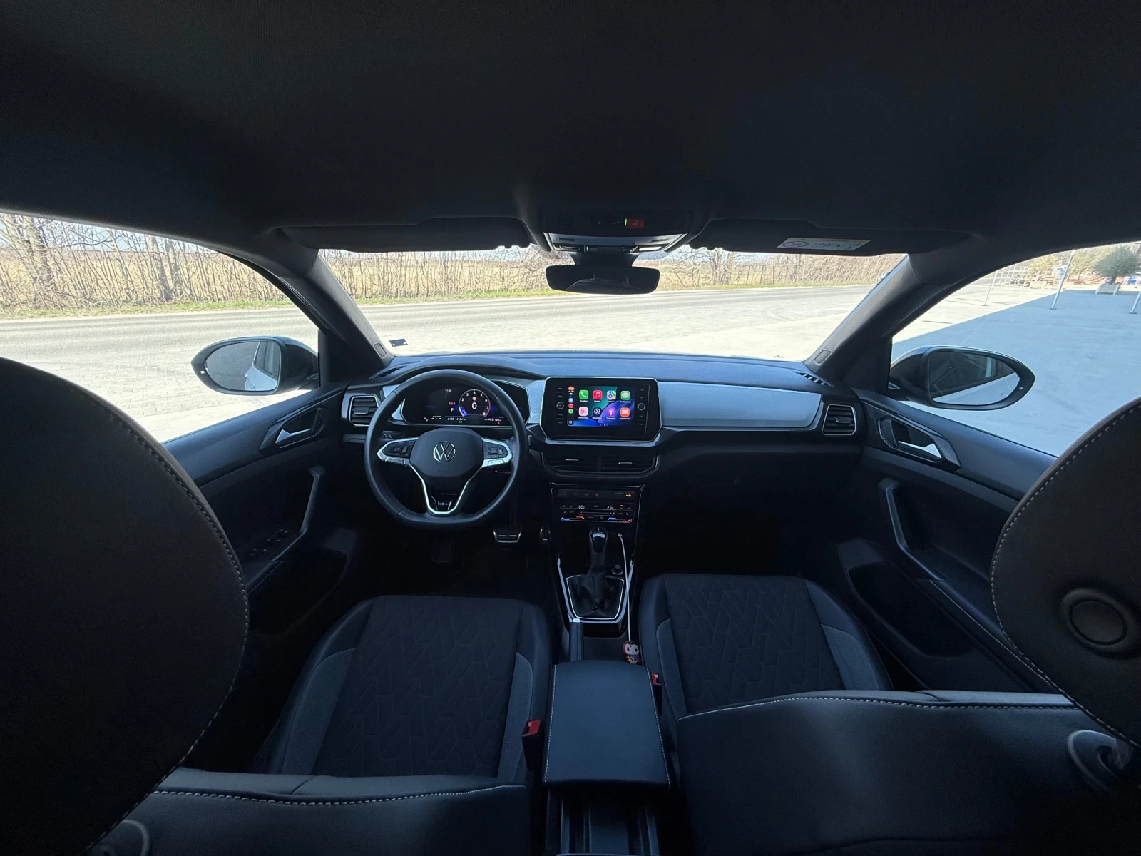 VW T-Cross, снимка 15 - Автомобили и джипове - 54285273