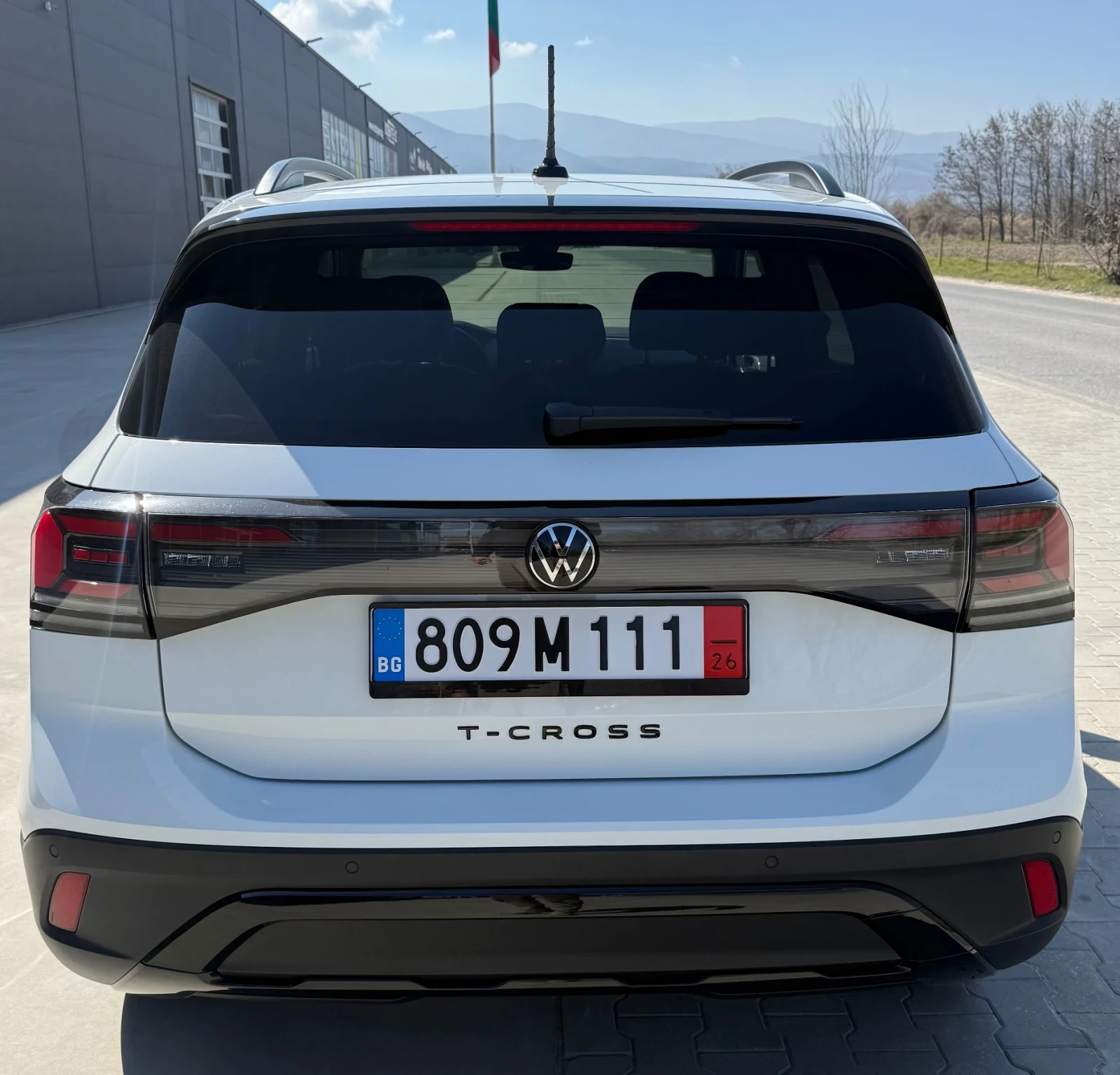 VW T-Cross, снимка 7 - Автомобили и джипове - 54285273