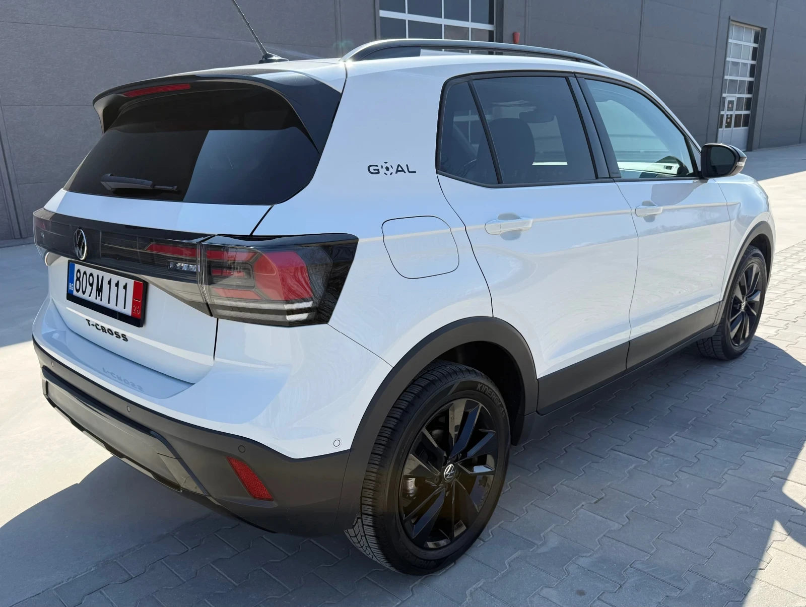 VW T-Cross, снимка 10 - Автомобили и джипове - 54285273