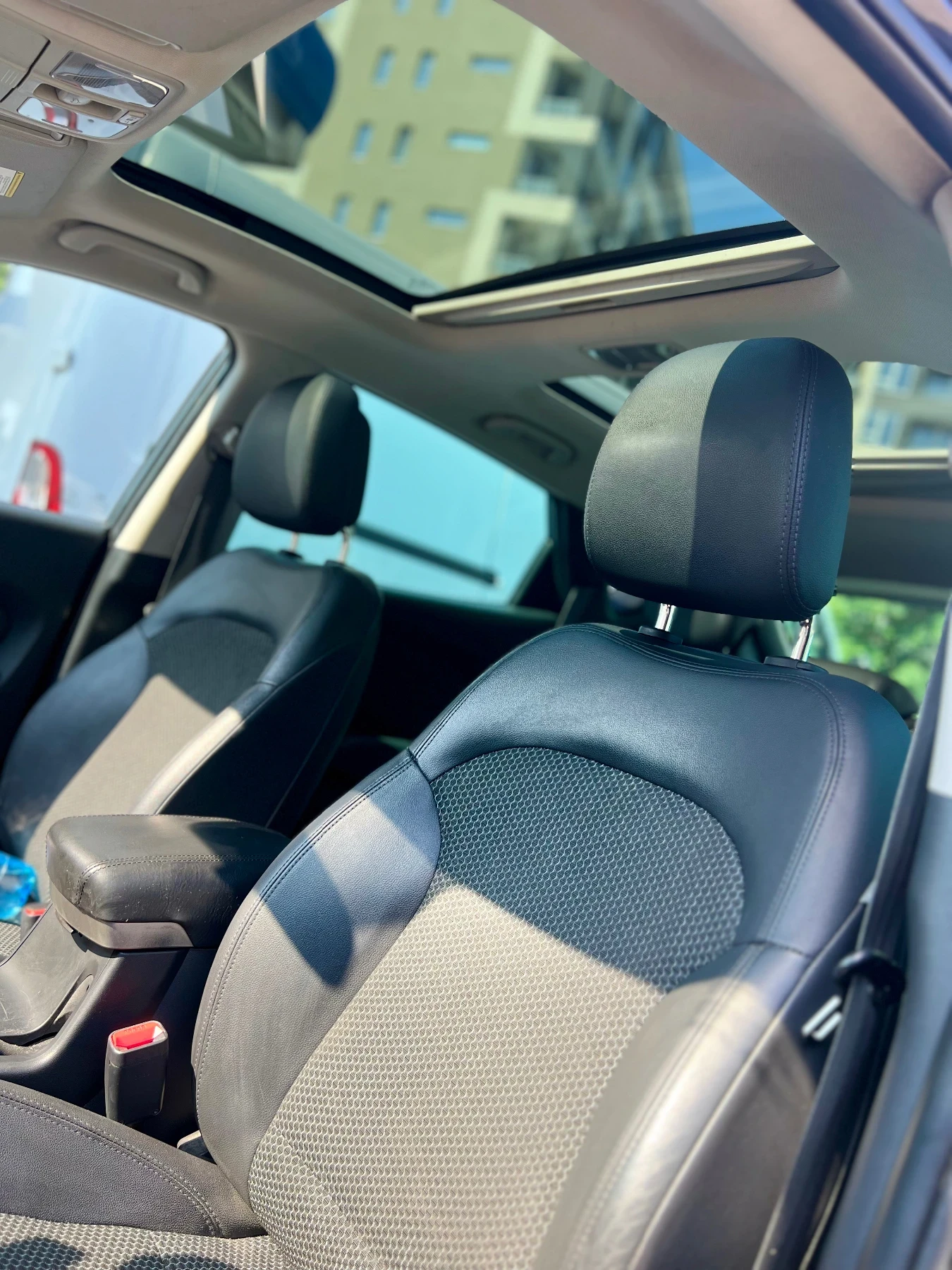 Hyundai IX35 2.0 148x км , снимка 9 - Автомобили и джипове - 55057188