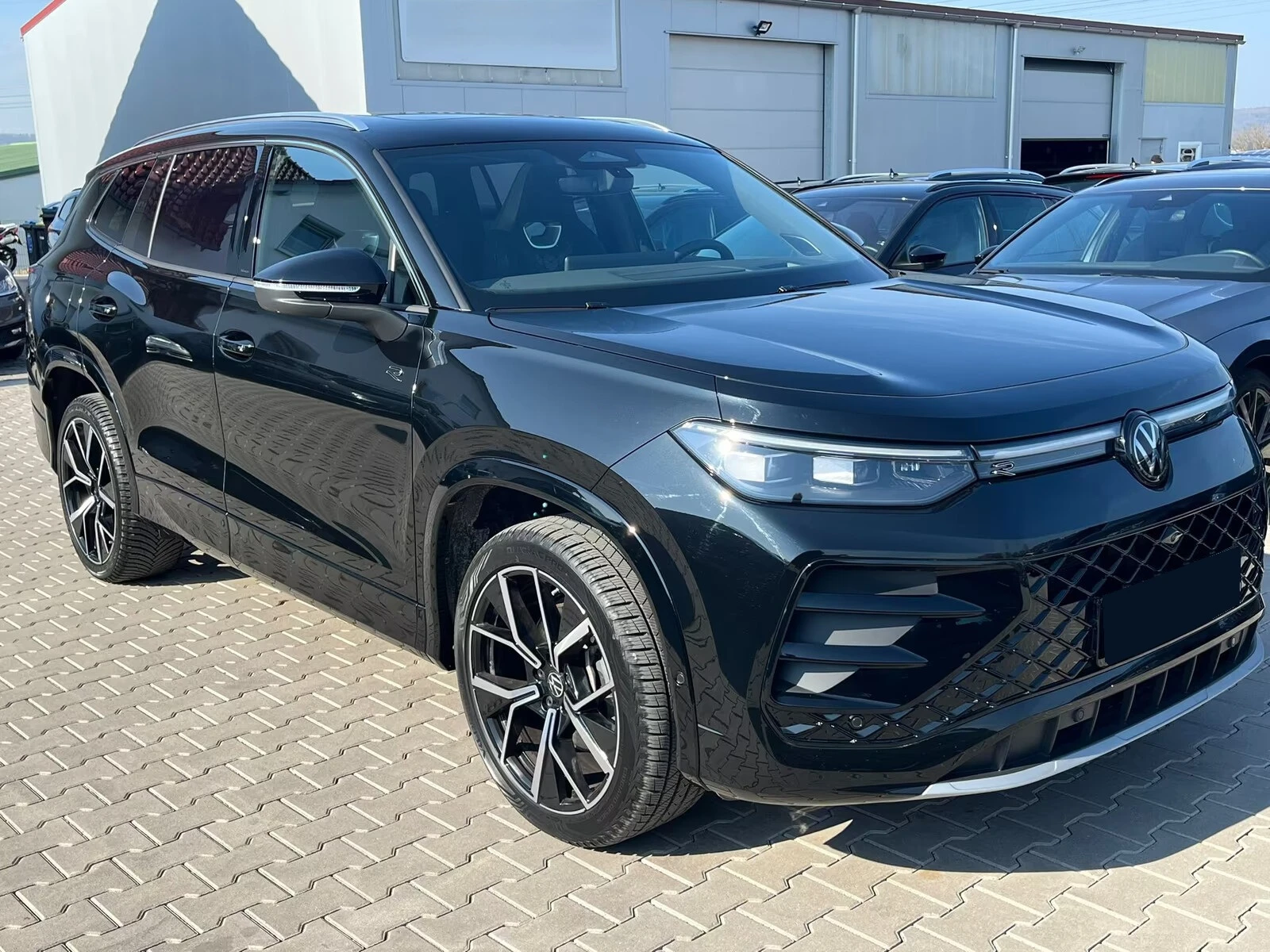 VW Tayron 2.0TDI 4M RLine Matrx HlK HuD 360KAM MASSAGE Pano, снимка 3 - Автомобили и джипове - 55446300