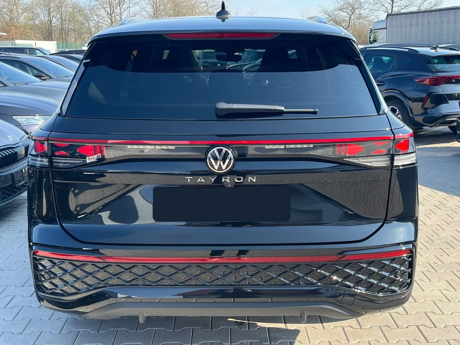 VW Tayron 2.0TDI 4M RLine Matrx HlK HuD 360KAM MASSAGE Pano, снимка 5 - Автомобили и джипове - 55446300