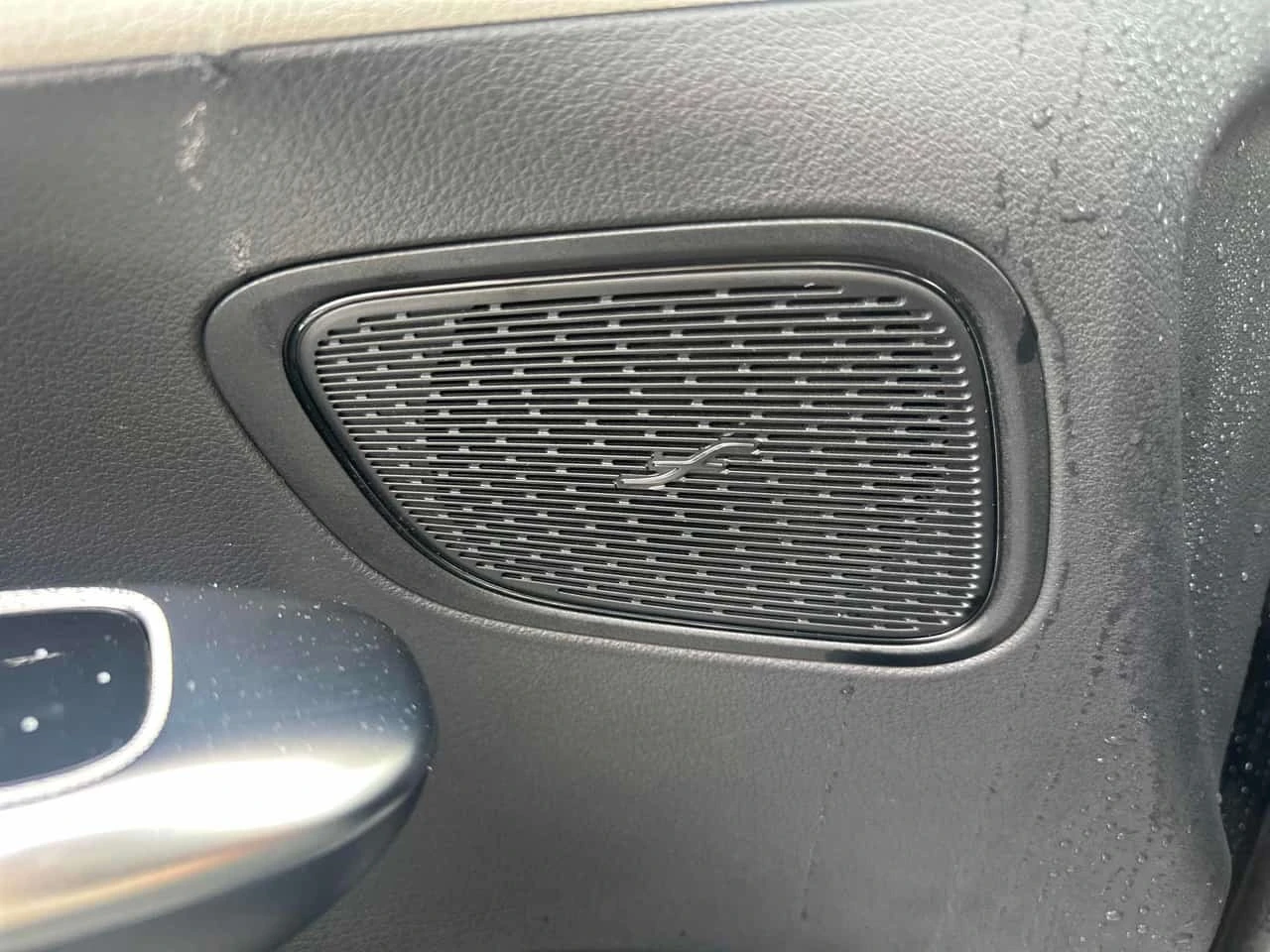 Mercedes-Benz GLC * 300 * CARFAX * ����� �� ����������� | Mobile.bg � ����������� 11